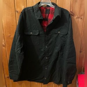 Black and plaid boulder creek jacket